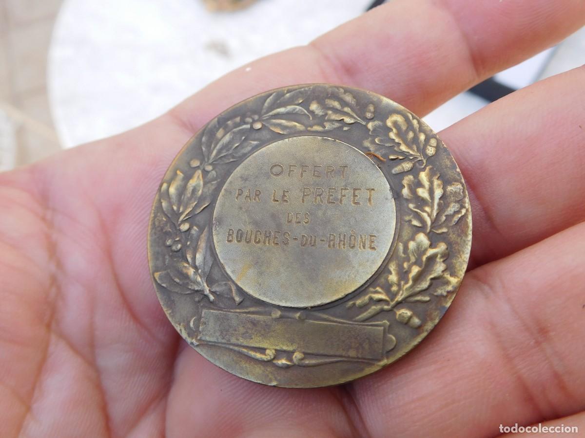Medallas tem&aacute;ticas: Medalla de bronce antigua perro - Foto 6
