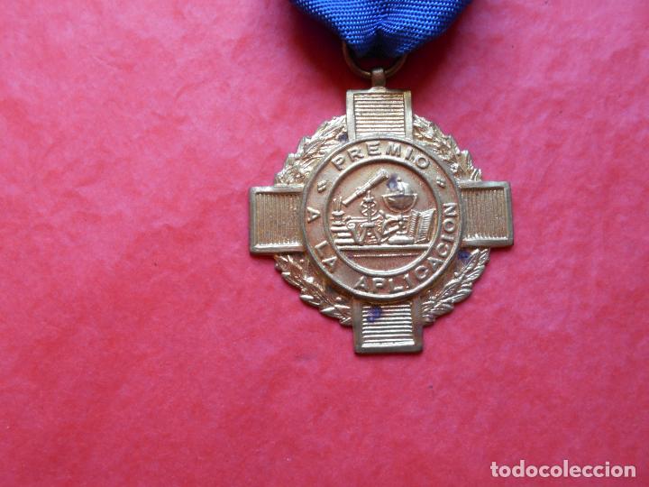 Medallas tem&aacute;ticas: MEDALLA PREMIO A LA APLICACI&Oacute;N - Foto 2