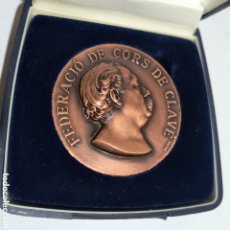 Medallas temáticas: ANTIGUA MONEDA O MEDALLA DE LA FEDEREACIÓ DE CORS DE CLAVÉ- MEDALLA AL MERIT CLAVERIÀ. 5 CM DIAMETRO