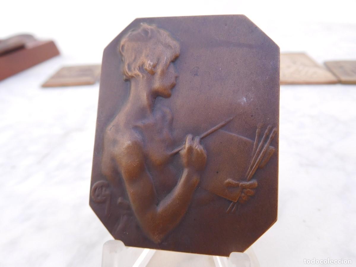 Medallas tem&aacute;ticas: Medalla de bronce antigua pintor - Foto 3