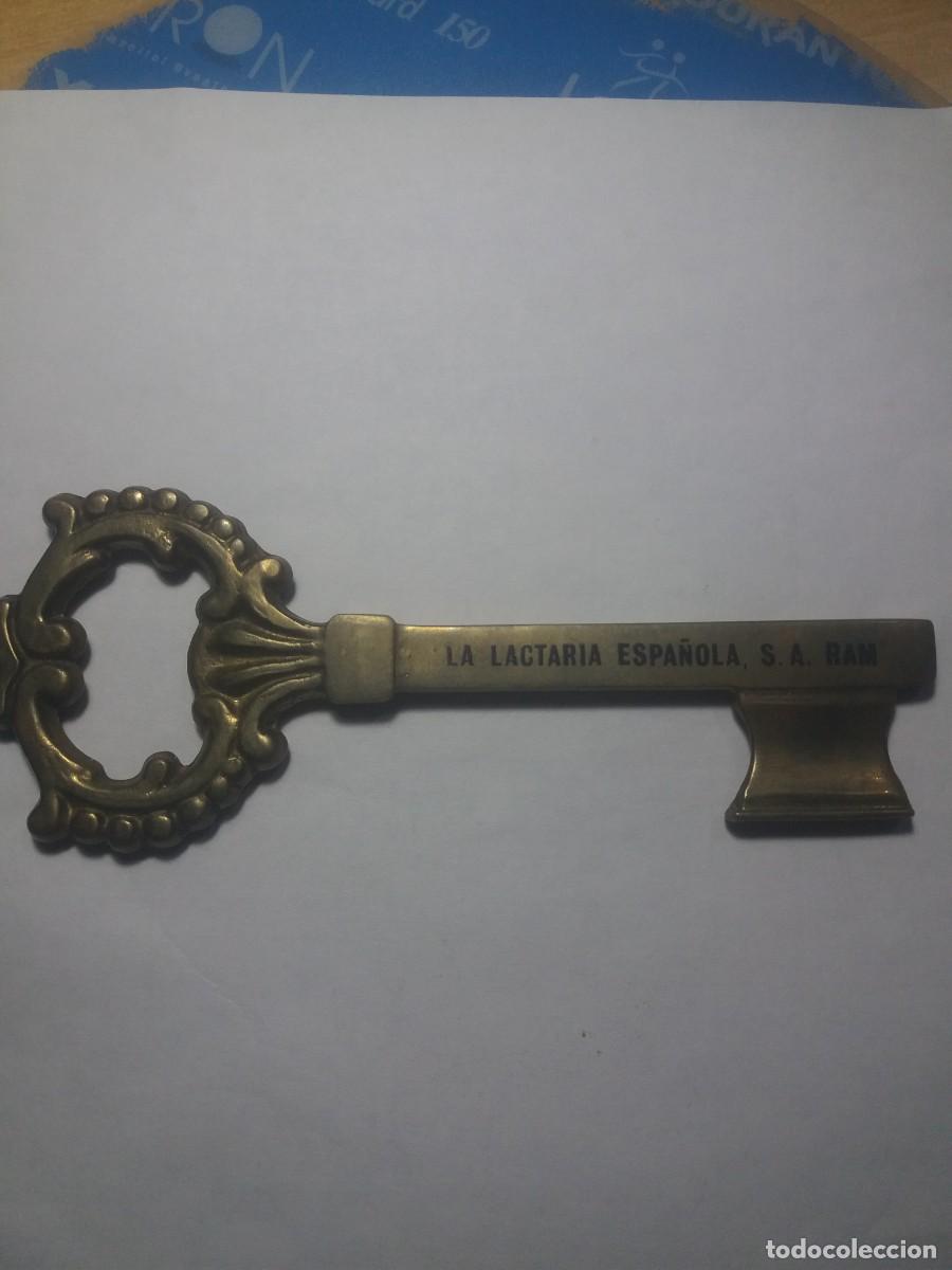 Medallas tem&aacute;ticas: Medalla Propagand&iacute;stica LECHA RAM en forma de llave - Foto 1