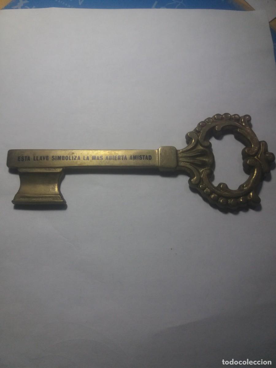 Medallas tem&aacute;ticas: Medalla Propagand&iacute;stica LECHA RAM en forma de llave - Foto 2