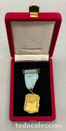 Medalhas tem&aacute;ticas: MEDALLA ESTUCHE TERCIOPLEO MEDALLA M&Eacute;RITO SEVILLA CF 1986 MEDALLA-1703
