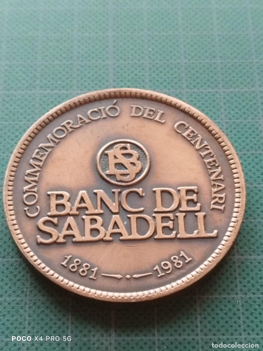 Medallas tem&aacute;ticas: MEDALLA 1981: COMMEMORACI&Oacute; DEL CENTENARI BANC DE SABADELL (3) - Foto 3