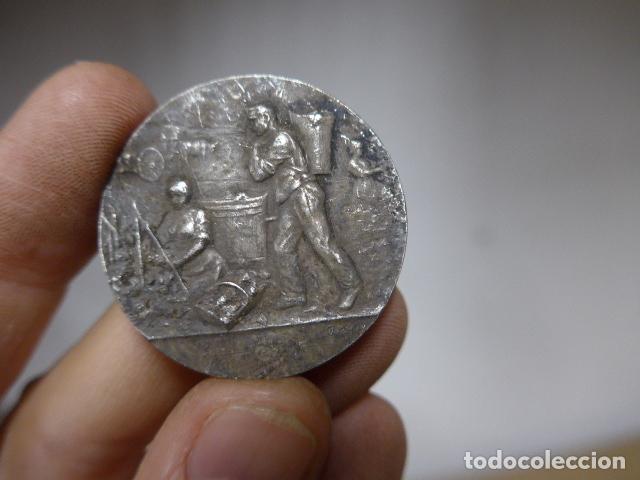 Medallas tem&aacute;ticas: Antigua medalla a identificar - Foto 2