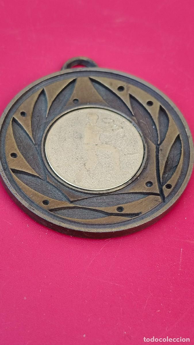 Medallas tem&aacute;ticas: Lot de m&eacute;daille bronze diff&eacute;rentes - Foto 2