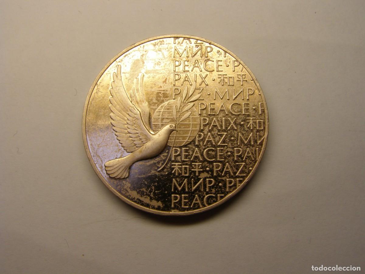 Medallas tem&aacute;ticas: Medalla de la ONU. Paz. 1973. - Foto 2