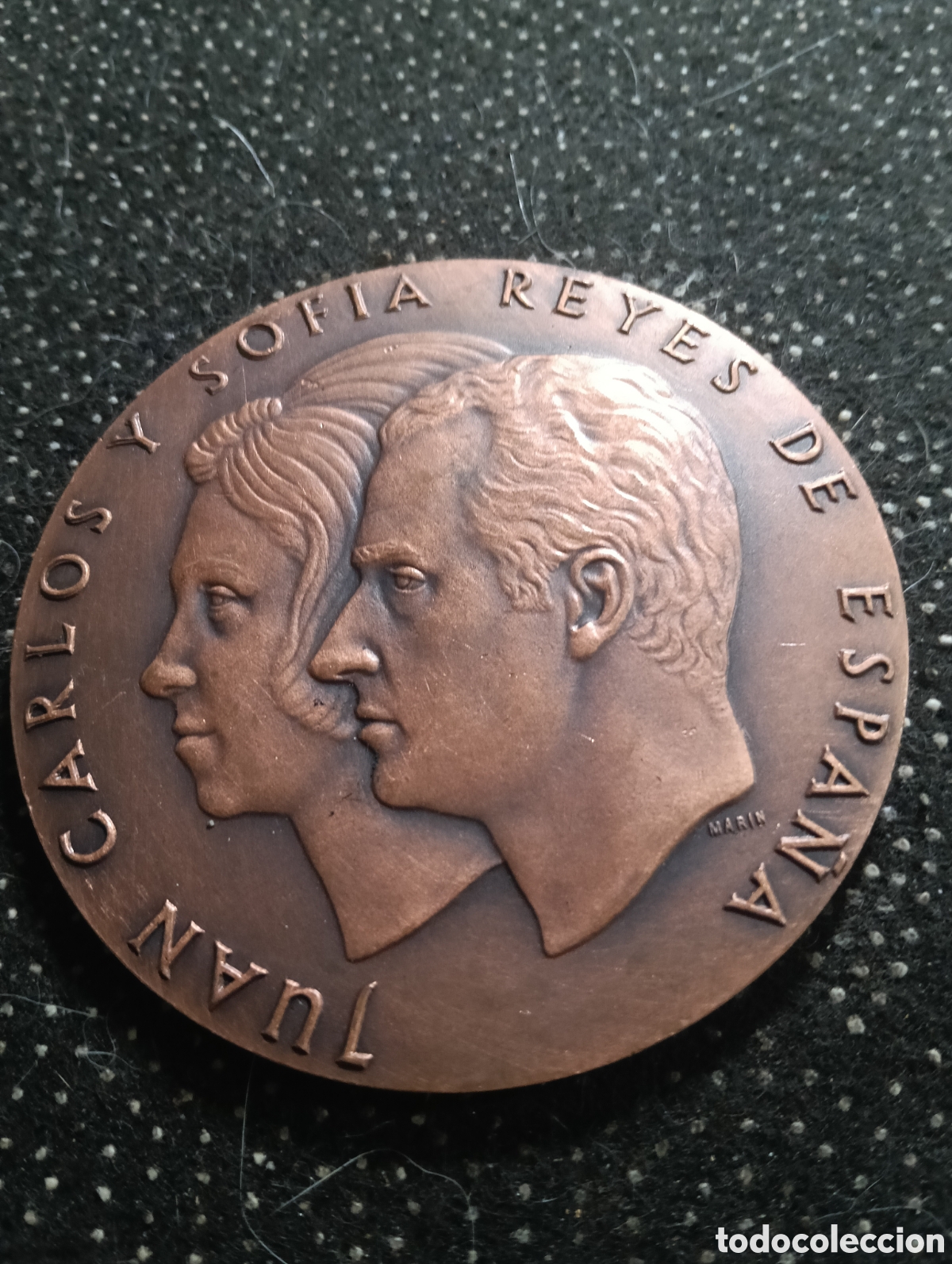 Medaglie tematiche: Medall&oacute;n conmemorativo proclamaci&oacute;n monarqu&iacute;a espa&ntilde;ola FNMT noviembre de 1975, mide 8 cm.