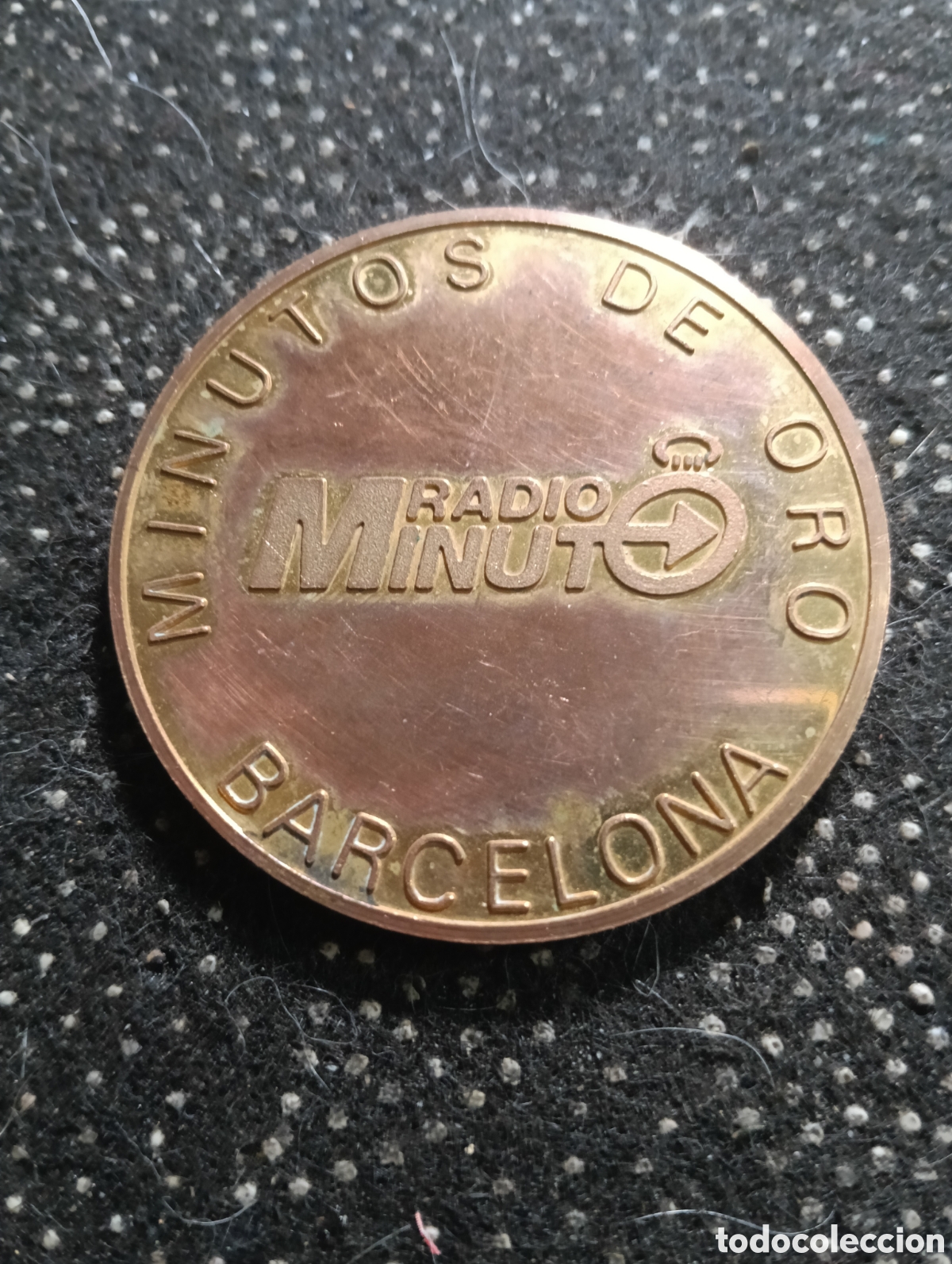 Medaglie tematiche: RADIO MINUTO, MINUTOS DE ORO BARCELONA a&ntilde;os 70 aprox. Mide 5 cm.