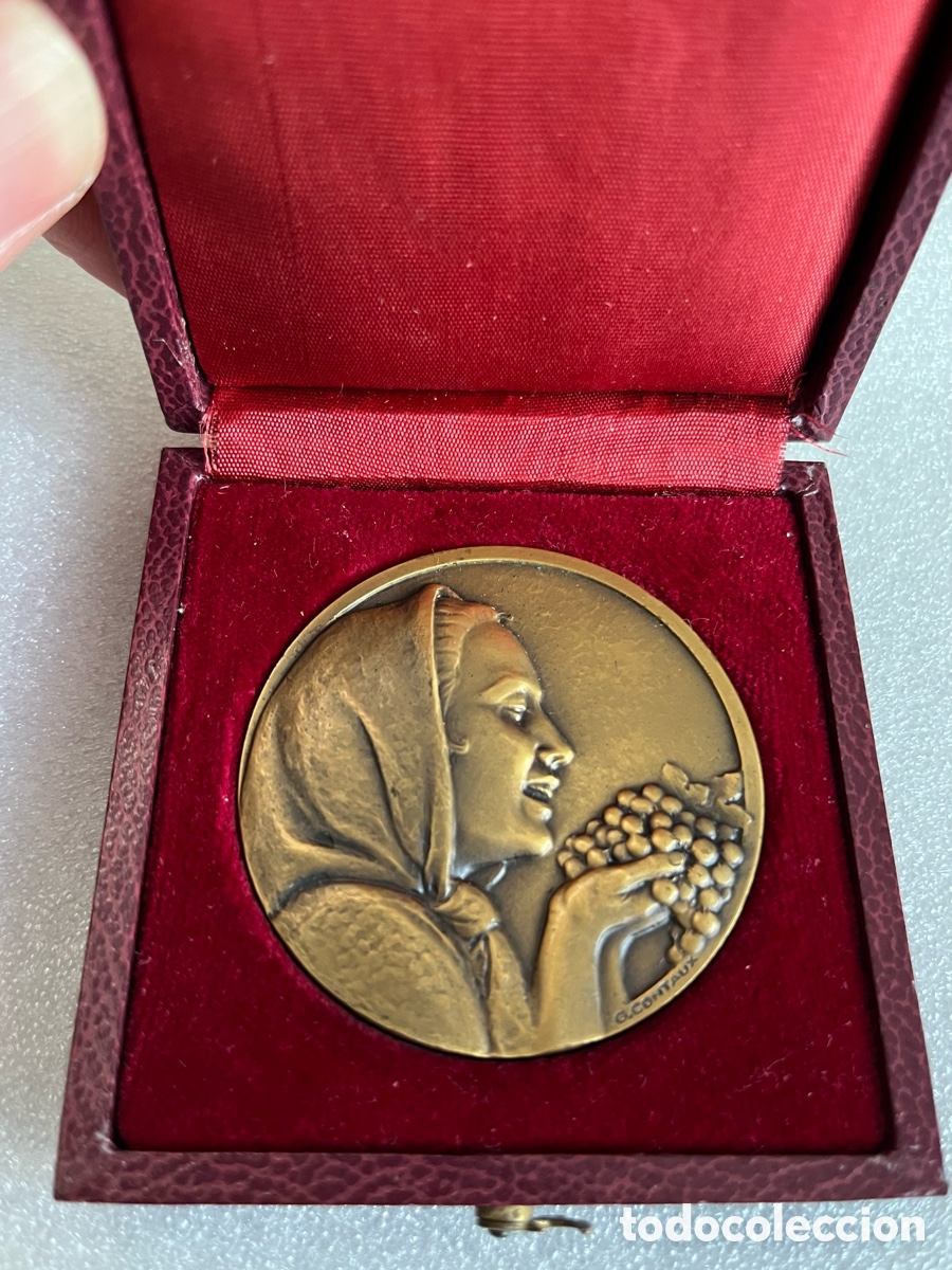 Medallas tem&aacute;ticas: Medalla de bronce Art D&eacute;co - Mujer y racimo de uvas - Foto 3