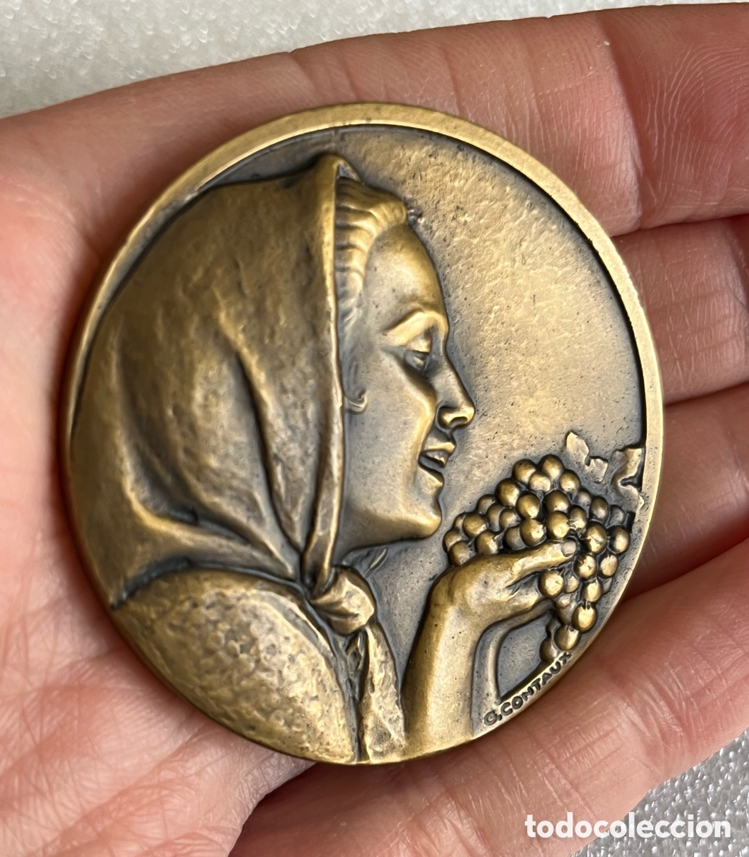 Medallas tem&aacute;ticas: Medalla de bronce Art D&eacute;co - Mujer y racimo de uvas - Foto 4