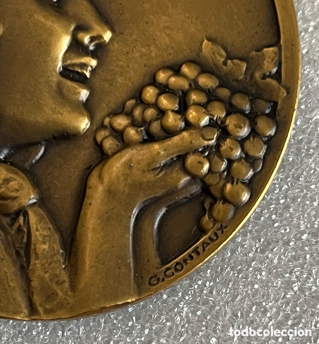 Medallas tem&aacute;ticas: Medalla de bronce Art D&eacute;co - Mujer y racimo de uvas - Foto 5