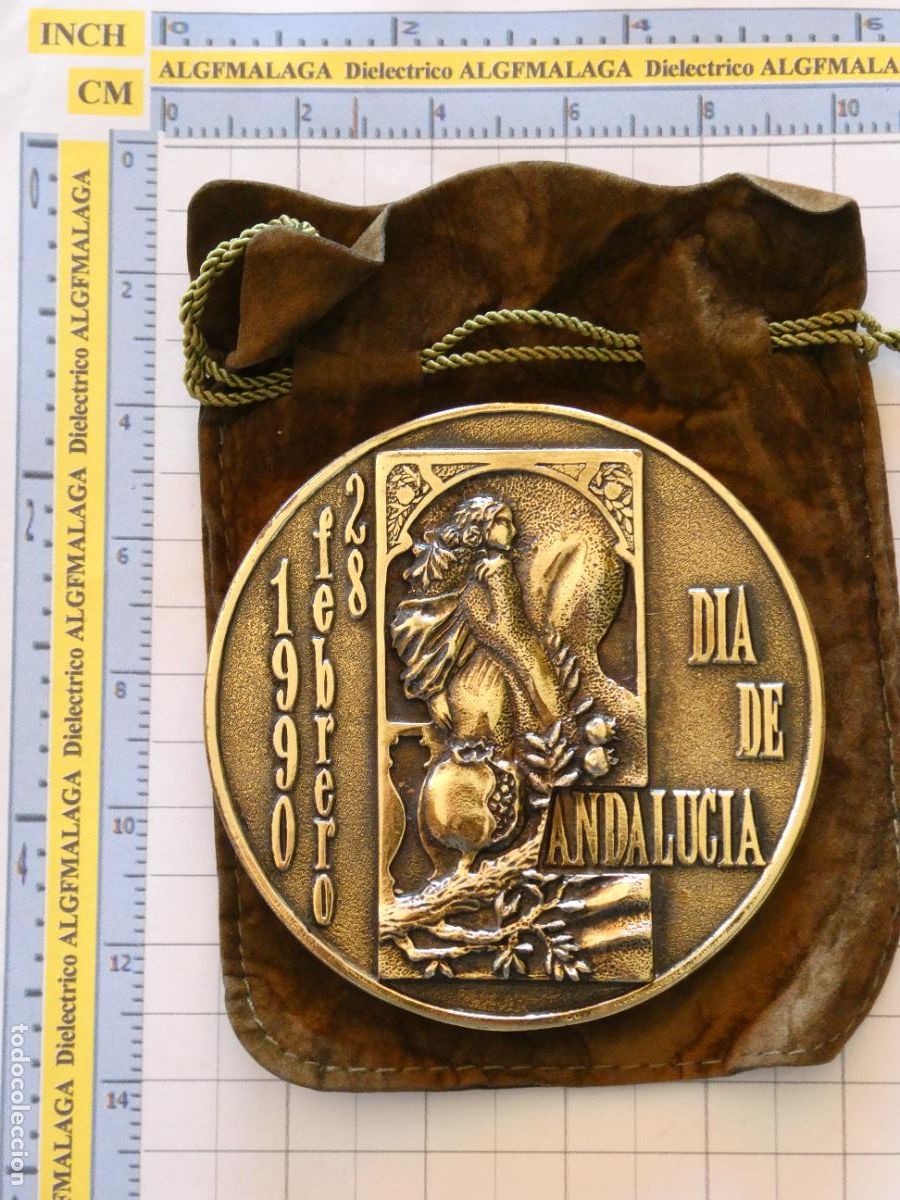 Medallas tem&aacute;ticas: GRAN MEDALLA CULTURAL. D&Iacute;A DE ANDALUC&Iacute;A 28 FEBRERO A&Ntilde;O 1990 GRANADA. 300GR