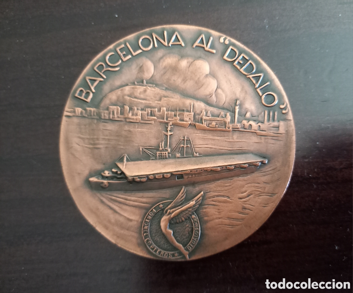 Medallas tem&aacute;ticas: Entrega bandera de combate portaaeronaves D&eacute;dalo. Barco. Buque. Armada. Marina