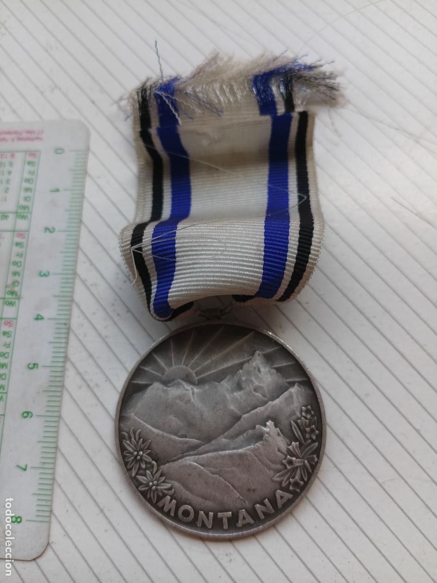 Medallas tem&aacute;ticas: Francia. Medalla francesa. HUGUENIN. MONTANA