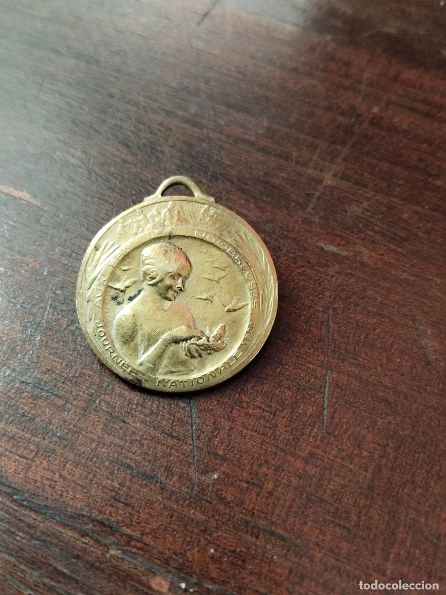 Medallas tem&aacute;ticas: preciosa Medalla Art Noveau. Familias Numerosas a&ntilde;o 1920.