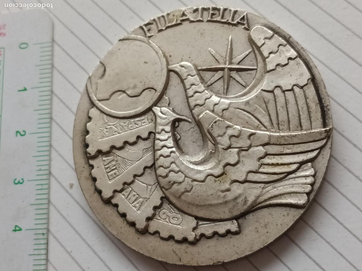 Medallas tem&aacute;ticas: Exposici&oacute;n filat&eacute;lica Homenaje a la mujer. Asociaci&oacute;n filat&eacute;lica y numism&aacute;tica guipuzcoana