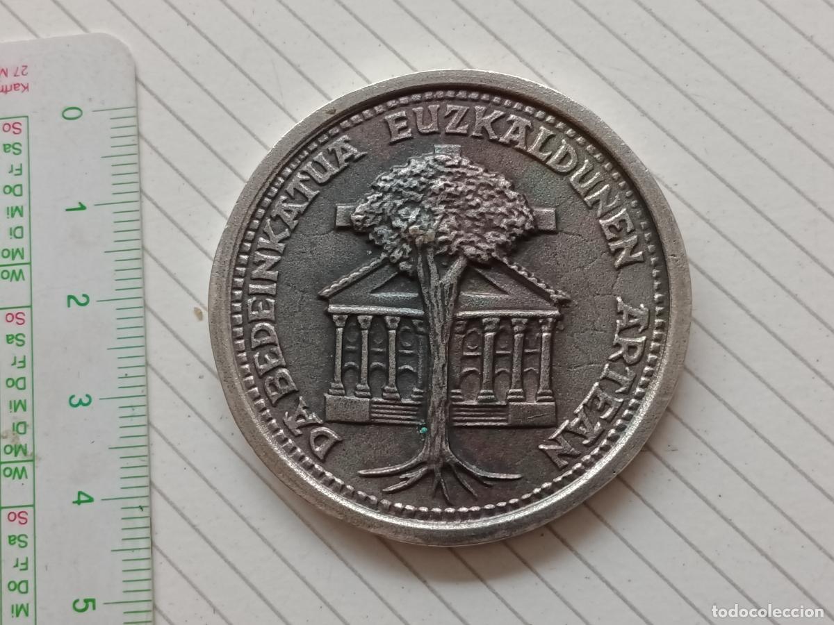 Medallas tem&aacute;ticas: Transici&oacute;n. Pa&iacute;s Vasco. ARBOL DE GUERNICA DA BEDEINKATUA EUSKALDUNEN ARTEAN, Exiliados vascos 1977