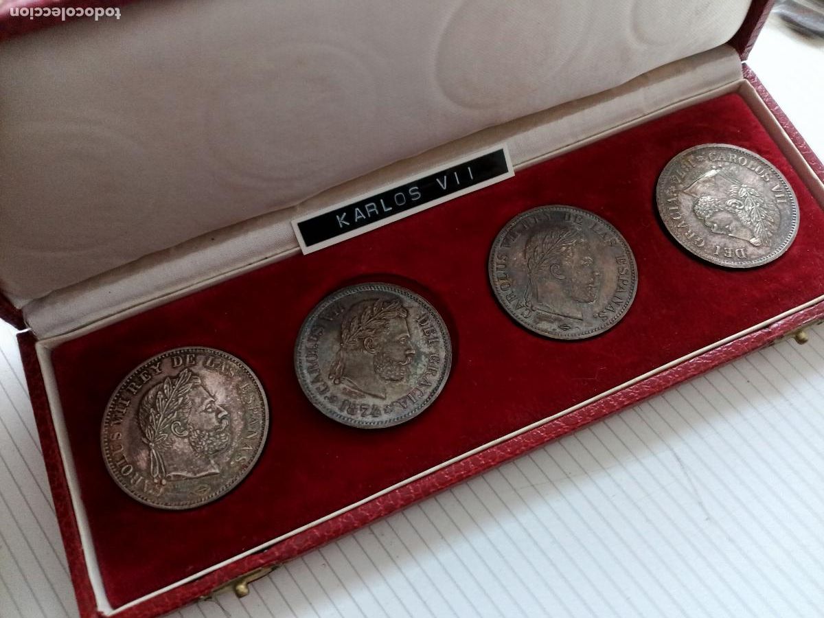 Medallas tem&aacute;ticas: CARLISMO. CENTENARIO CARLISTA DE CARLOS VII 1974. 4 MEDALLAS DE PLATA 915 MILESIMAS EN ESTUCHE