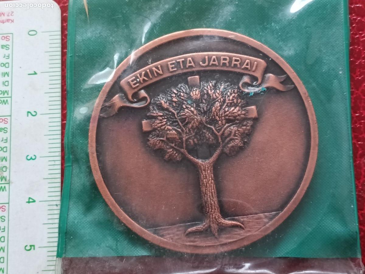 Medallas tem&aacute;ticas: Pa&iacute;s Vasco. Euskaltzaindia. Medalla campeonato Euskal Herriko Bertsolari txapelketa 1982 Bertsolaris