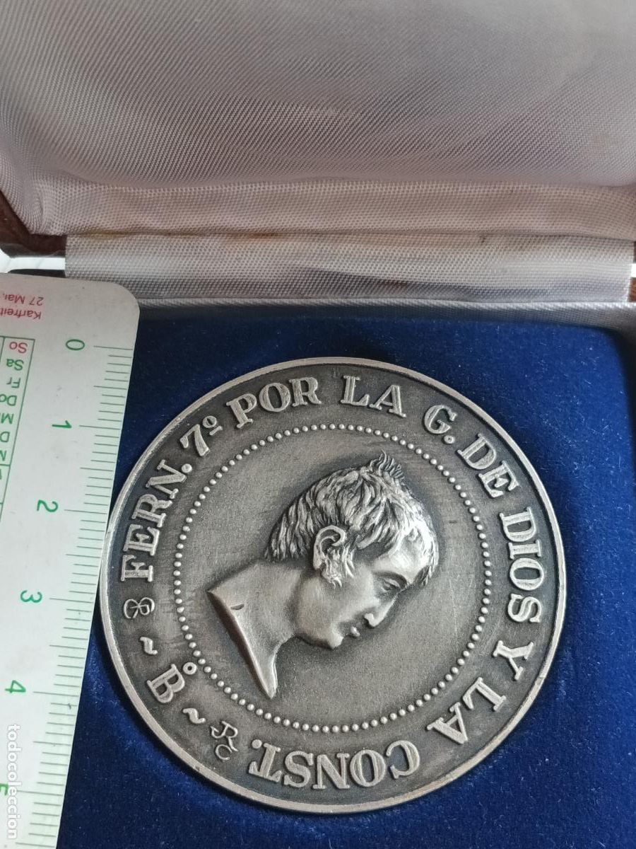 Medallas tem&aacute;ticas: MEDALLA COBRE PLATEADO. MEDALLON, CONVENCION NUMISMATICA BILBAO 1974 NUMERADA 200 EJEMPLARES