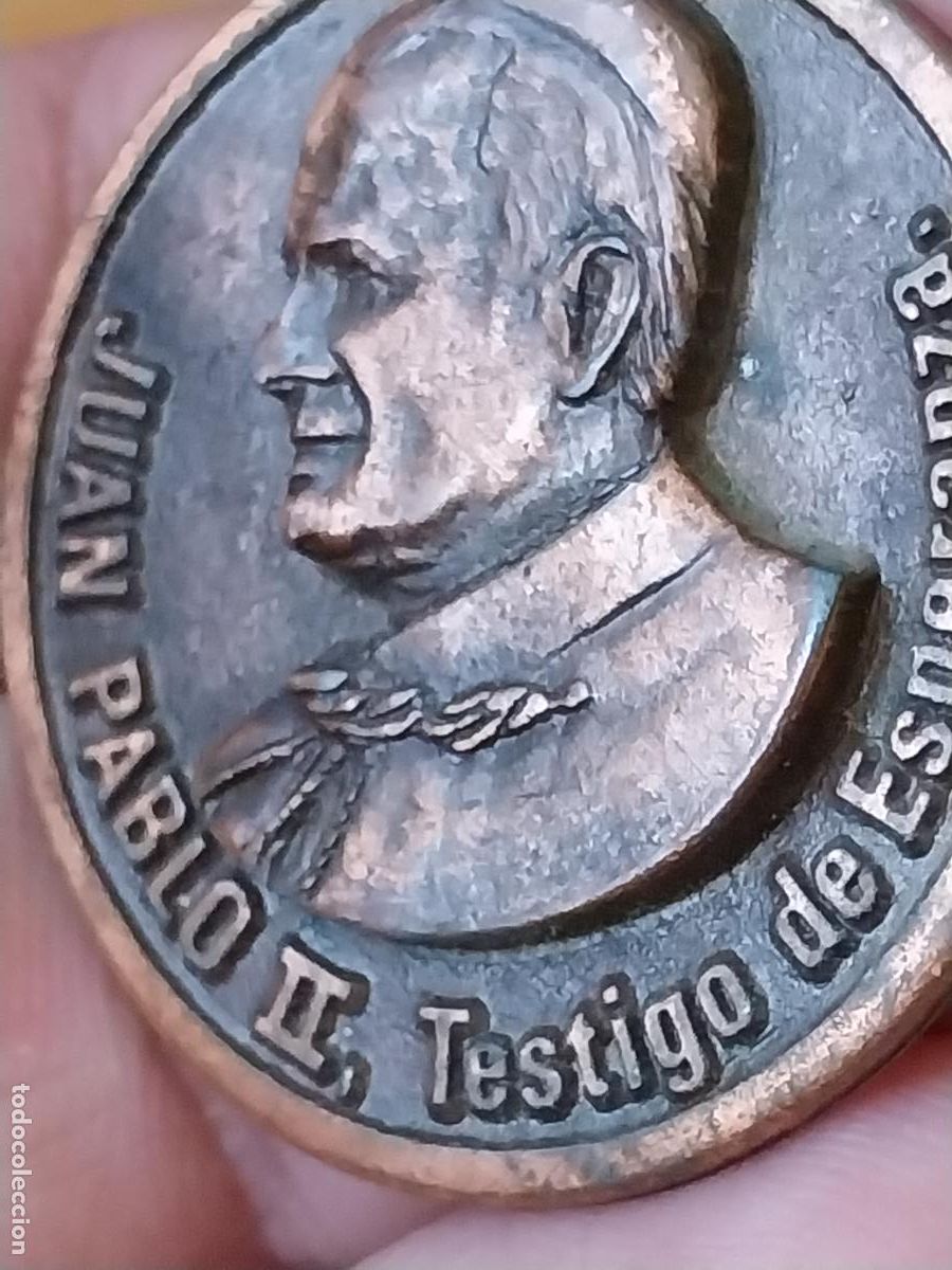 Medallas tem&aacute;ticas: JUAN PABLO II TESTIGO ESPERANZA MEDALLA O BROCHE TONO COBRE 3.82CMS