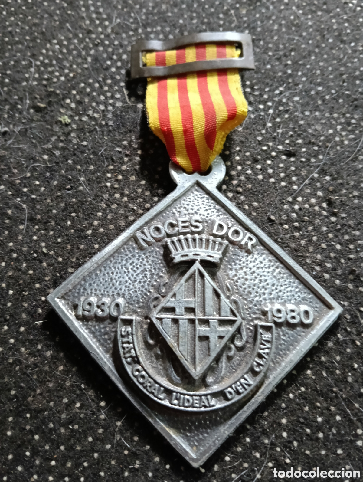 Medallas tem&aacute;ticas: Medalla de Noces d'Or (Bodas de Oro) de la coral Societat Coral l'Ideal d'en Clave, celebradas en 19