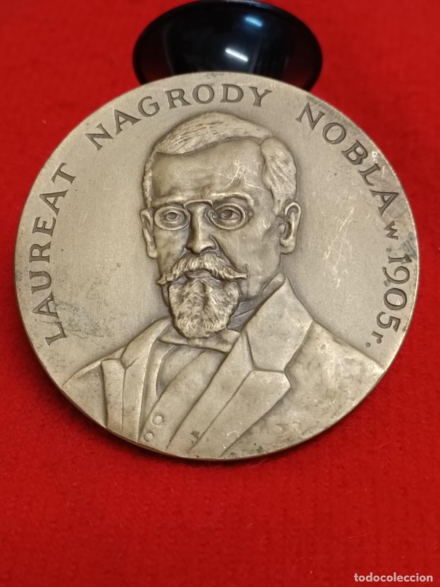 Medallas tem&aacute;ticas: Medalla de bronce Polonia, a Henryk Sienkiewicz, 1980, 7 cm. diam., firmada en anagrama: WS.