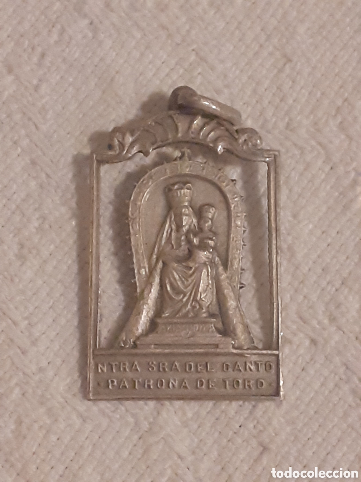Medallas tem&aacute;ticas: MUY ANTIGUA MEDALLA VIEGEN DEL CANTO. PATRONA DE TORO. ZAMORA. FECHADA 1965