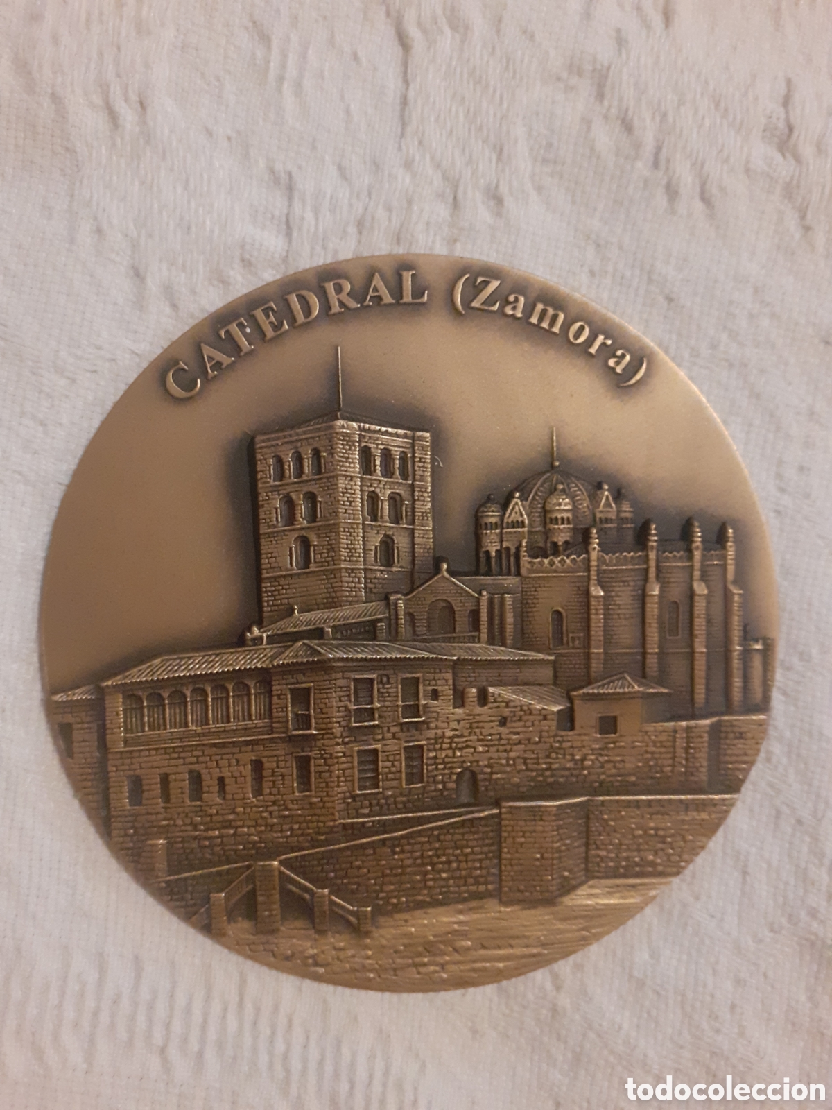 Medallas tem&aacute;ticas: GRAN MEDALLA CATEDRAL DE ZAMORA. REVERSO LISO. 9 CM.