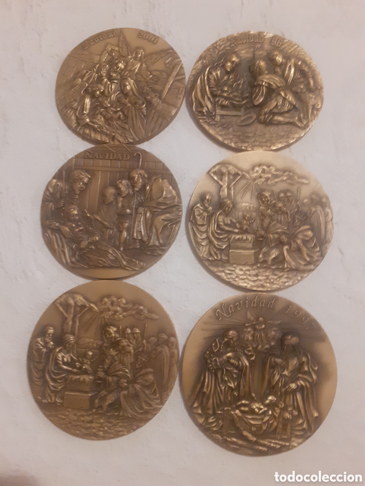 Medallas tem&aacute;ticas: LOTE 6 MEDALLAS METALICAS NAVIDAD. A&Ntilde;OS 90. ORIGEN ZAMORA. 9 CM