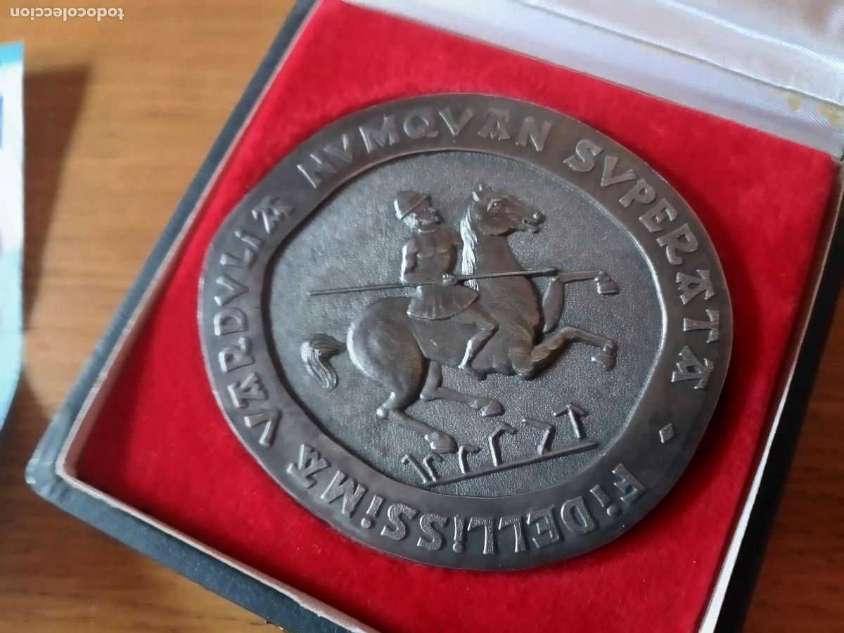 Medallas tem&aacute;ticas: Guip&uacute;zcoa. Medall&oacute;n en caja. Vardulia, v&aacute;rdulos. Moneda ib&eacute;rica vascona. CAP Caja de Ahorros