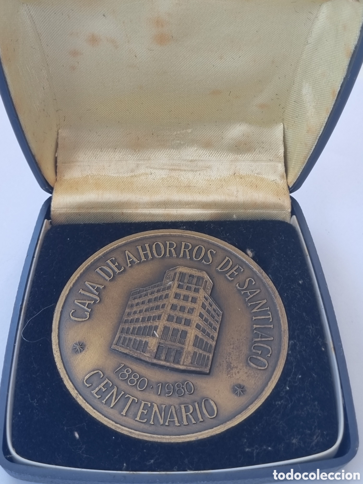 Medallas tem&aacute;ticas: Medalla centenario caja ahorros Santiago 1880-1980