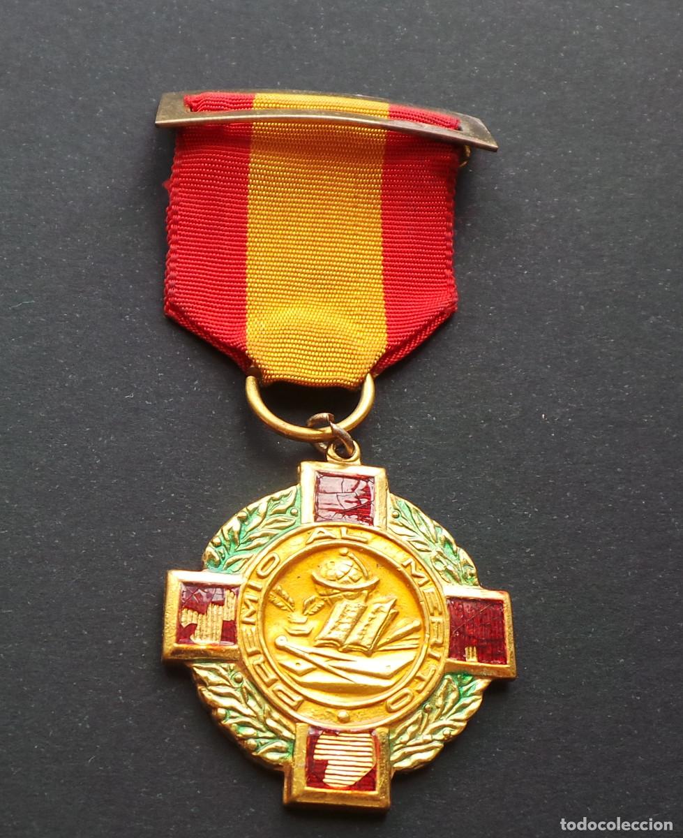 Medalhas tem&aacute;ticas: MEDALLA COLEGIO.PREMIO AL MERITO