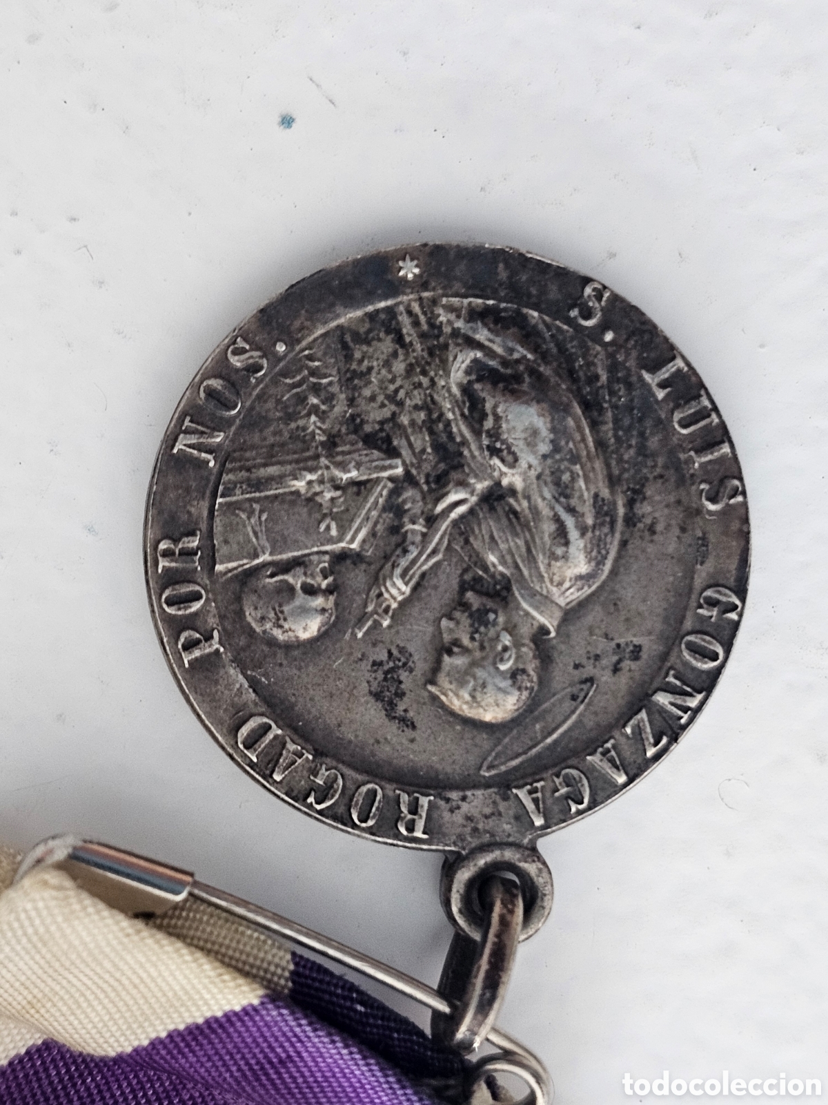 Medallas tem&aacute;ticas: Medalla Antigua de San Luis Gonzaga con Cinta &ndash; Devoci&oacute;n Jesuita,