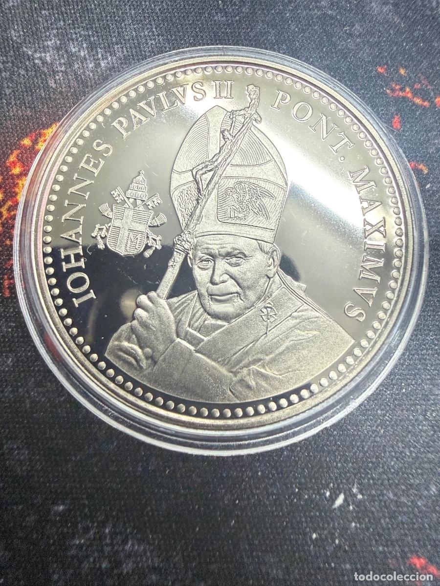 Thematic medals: MEDALLA CONMEMORATIVA JUAN PABLO II &mdash; PIEZA DE COLECCI&Oacute;N CON ALMA, HISTORIA Y LEGADO