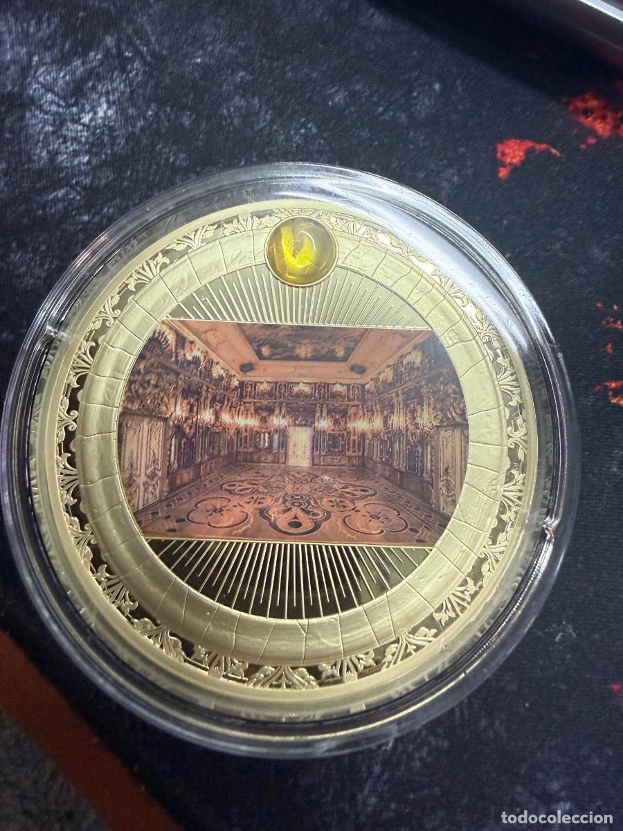 Medaglie tematiche: MEDALLA CONMEMORATIVA PREMIUM CON INSERTO DE &Aacute;MBAR | PIEZA DE COLECCI&Oacute;N IMPACTANTE
