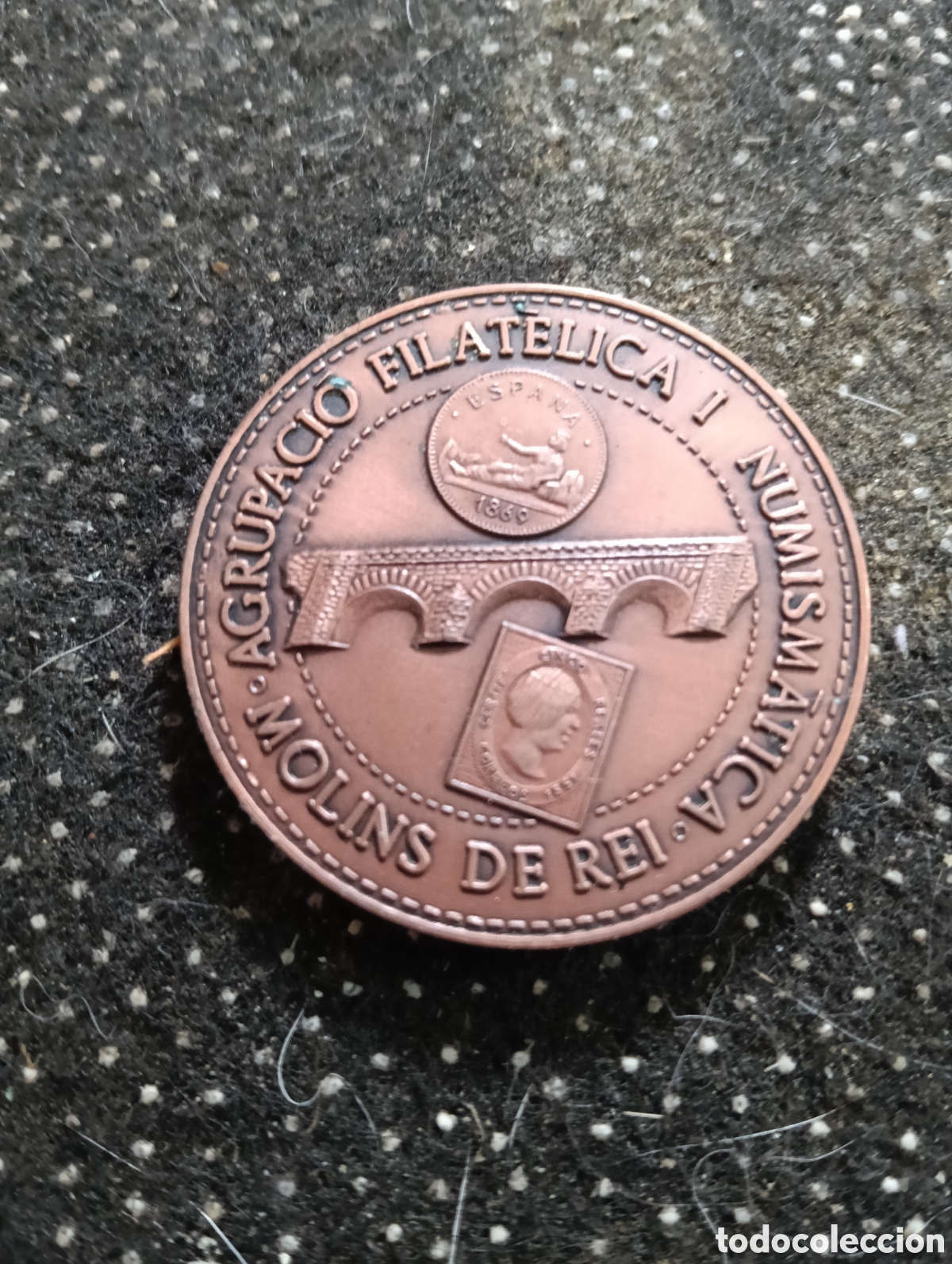 Medallas tem&aacute;ticas: Medalla conmemorativa de cobre emitida por la Agrupaci&oacute; Filat&egrave;lica i Numism&agrave;tica de Molins de Rei en