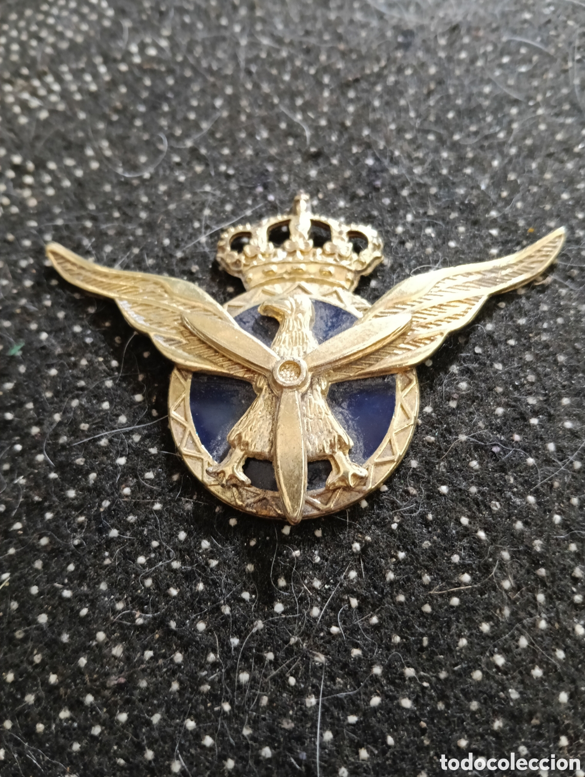 Medallas tem&aacute;ticas: INSIGNIA SIN IMPERDIBLE ESMALTADA EN AZUL DE AVIACION CIVIL TAMA&Ntilde;O 5 x 7cm