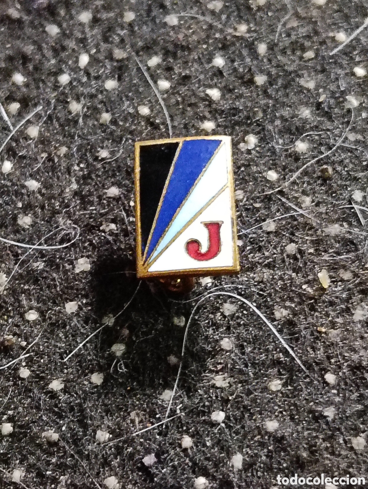 Medallas tem&aacute;ticas: INSIGNIA F&Uacute;TBOL JUNIOR CF SANT CUGAT DEL VALLES BARCELONA