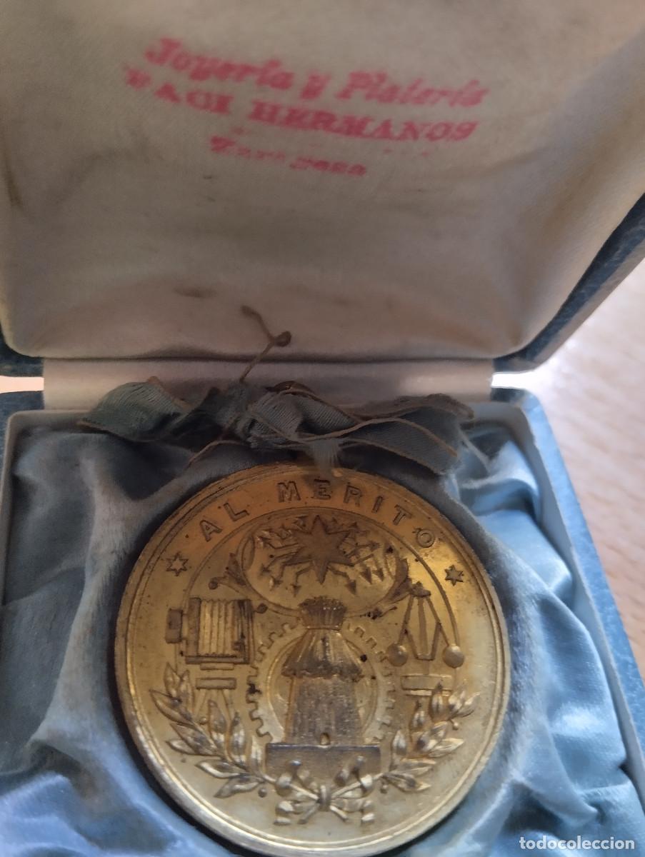 Medallas tem&aacute;ticas: MEDALLA AL MERITO MASONICA. JOYERIA FACI HERMANOS ZARAGOZA.