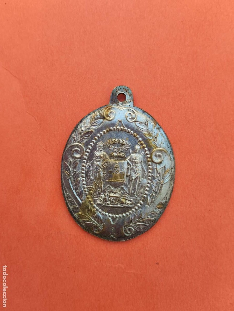 Medallas tem&aacute;ticas: MEDALLA AL MERITO VER IMAGENES.