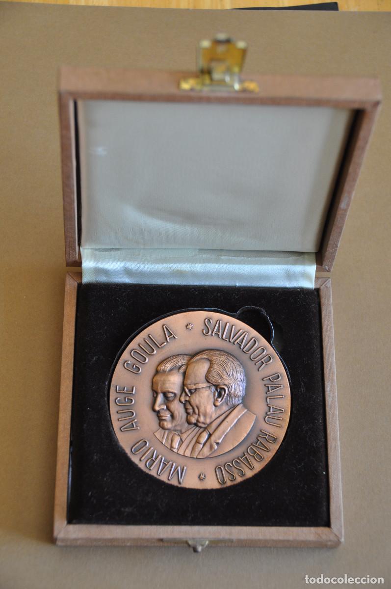 Medallas tem&aacute;ticas: DELEGACION DE GRACIA DEL CIRCULO FILATELICO Y NUMISMATICO (BARCELONA) - MARIO AUGE Y SALVADOR PALAU