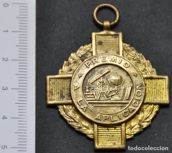 Medallas tem&aacute;ticas: MEDALLA PREMIO A LA APLICACI&Oacute;N - Foto 1