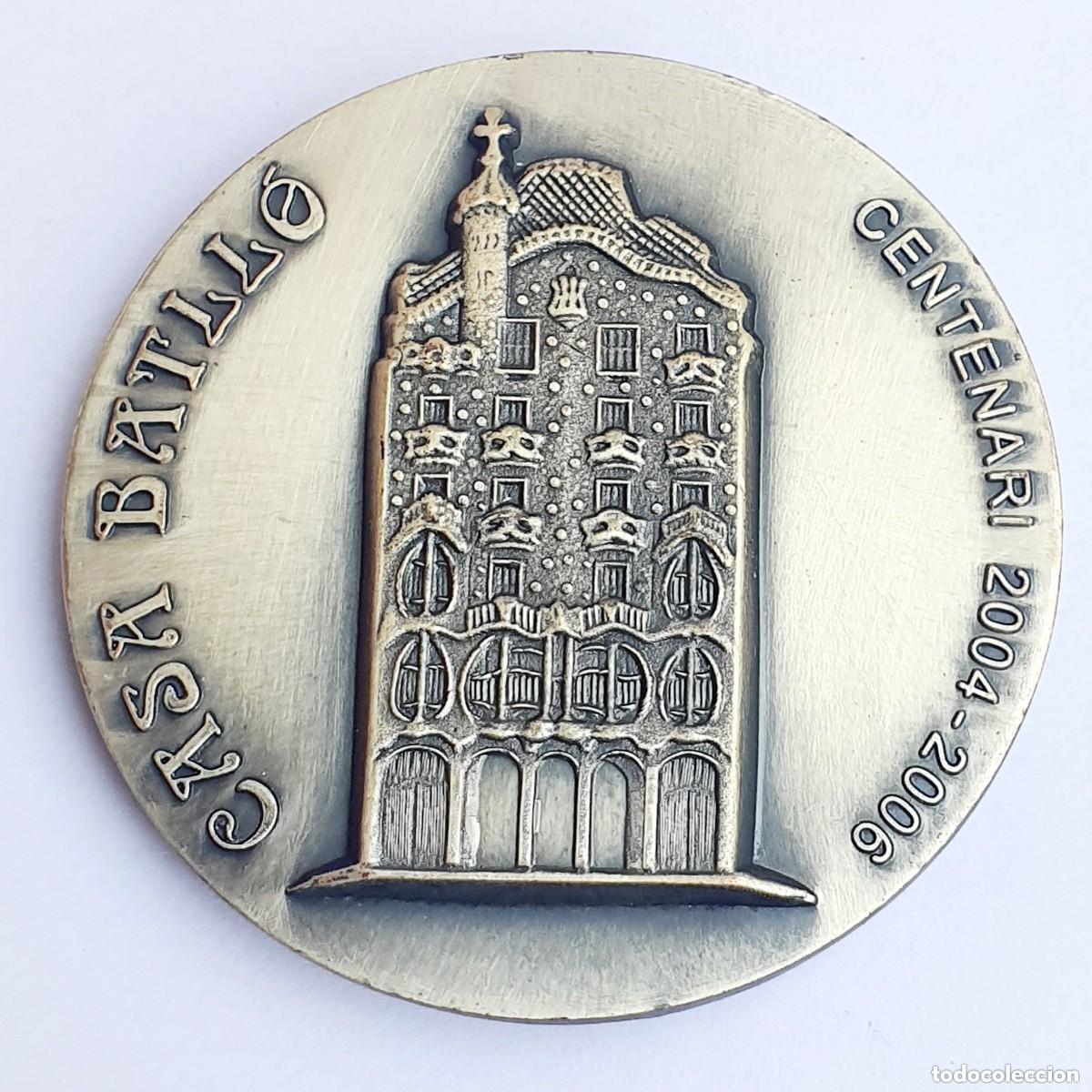 Medallas tem&aacute;ticas: CENTENARIO DE LA CASA BATLLO 2004-2006. ANTONI GAUDI I CORNET. 5,20 mm Y 90 gr