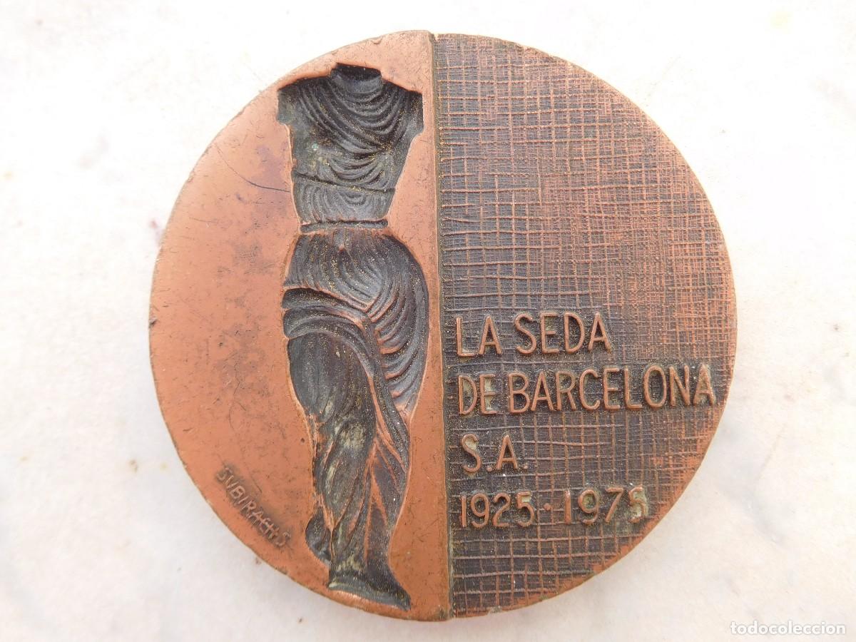 Medallas tem&aacute;ticas: Medalla de Subirachs la seda de Barcelona - Foto 1