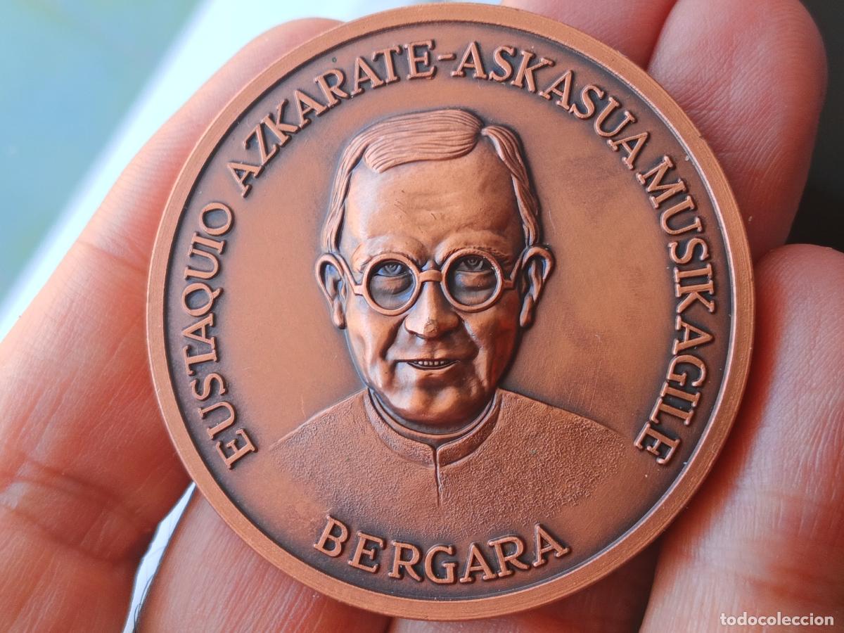 Medallas tem&aacute;ticas: BERGARA 1887 1987 MEDALLA CONMEMORATIVA EUSTAQUIO AZKARATE ASKASUA MUSIK AGILE PARTITURA BRONCE