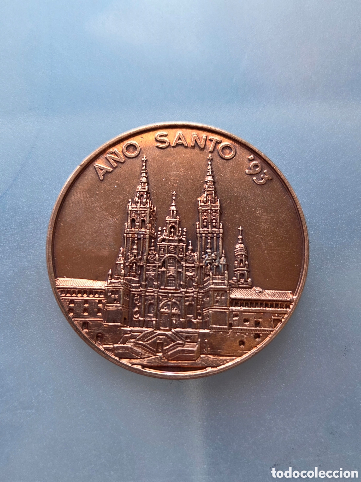 Thematic medals: A&Ntilde;O SANTO 1993 MEDALLA CON TROZO PUERTA SANTA COBRE CON CERTIFICADO M3