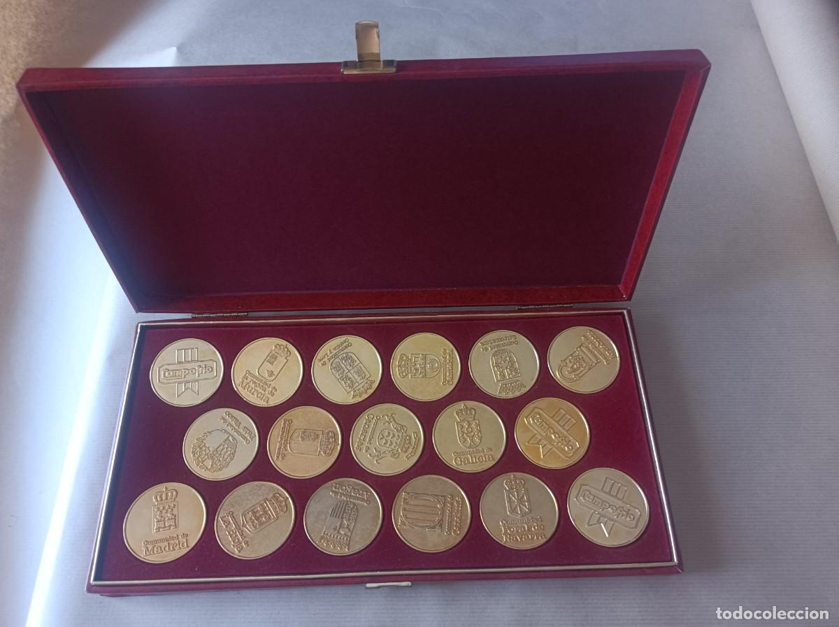 Medallas tem&aacute;ticas: ESTUCHE CON MONEDAS MEDALLAS CAMPOFR&Iacute;O ESCUDOS COMUNIDADES AUT&Oacute;NOMAS