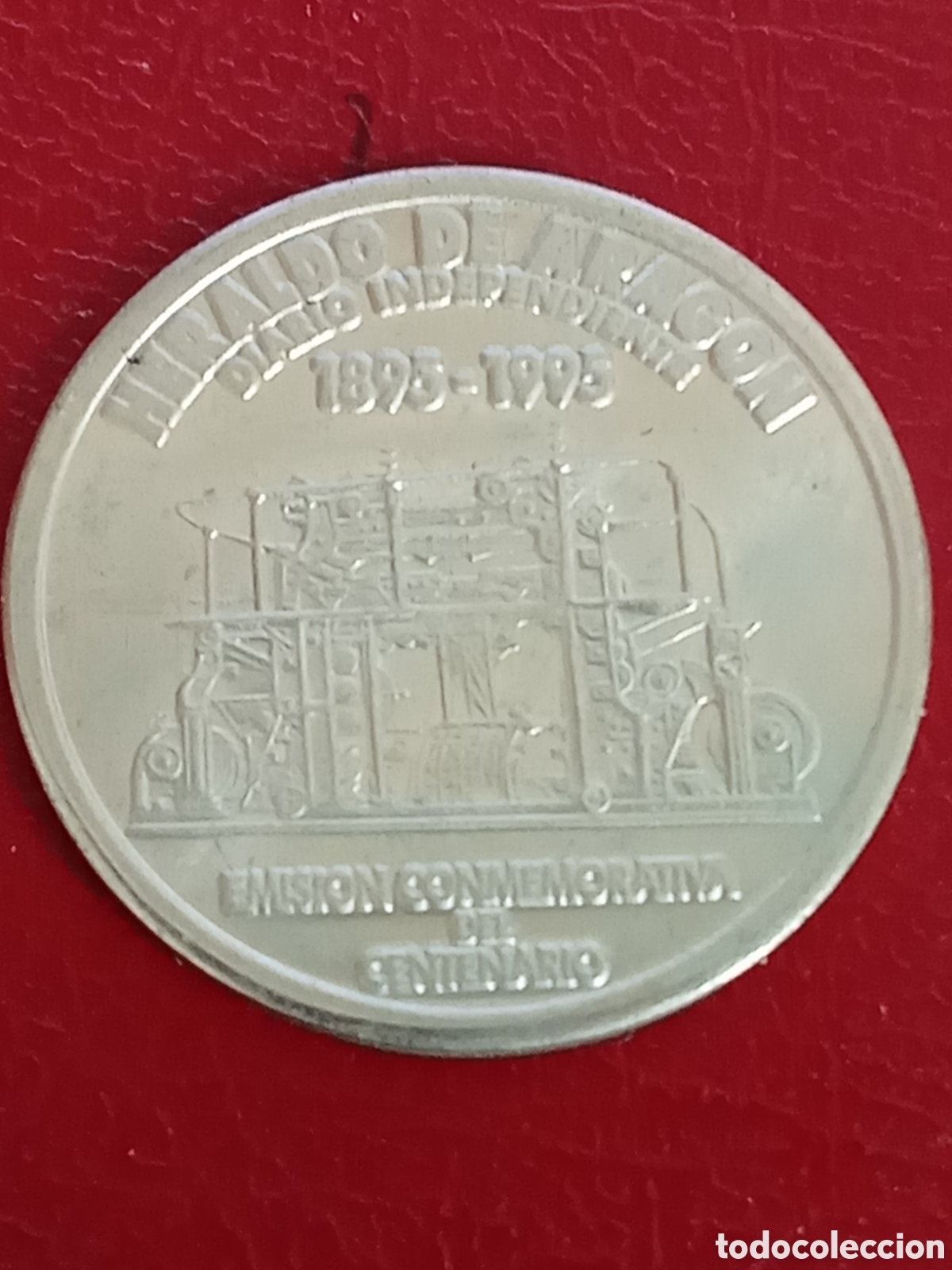 Medallas tem&aacute;ticas: Medalla de HERALDO de ARAGON en PLATA emision del centenario , JMJ